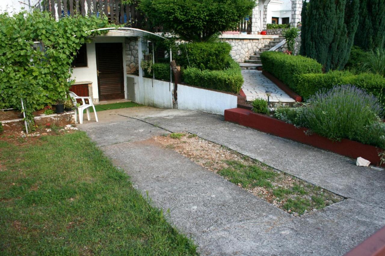 Apartments With A Parking Space Njivice, Krk - 5320 Zewnętrze zdjęcie